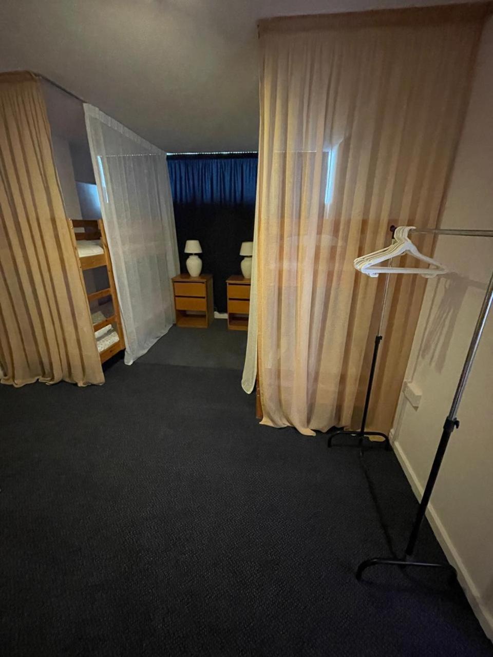 Premium Hostel Marina Пафос Екстер'єр фото
