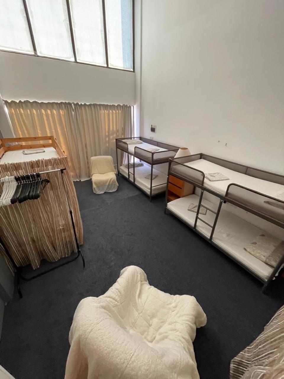 Premium Hostel Marina Пафос Екстер'єр фото