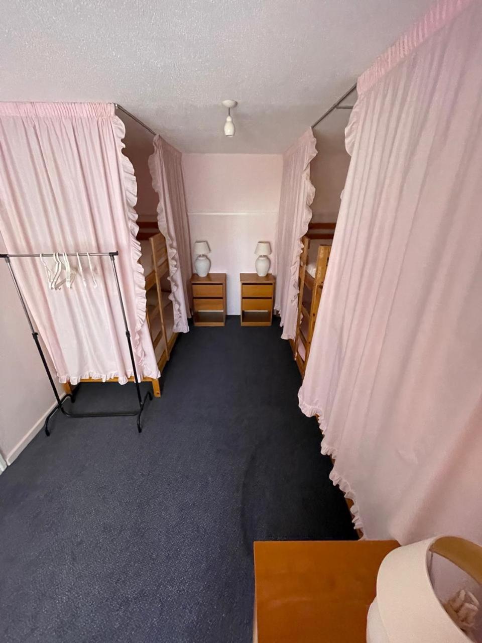 Premium Hostel Marina Пафос Екстер'єр фото