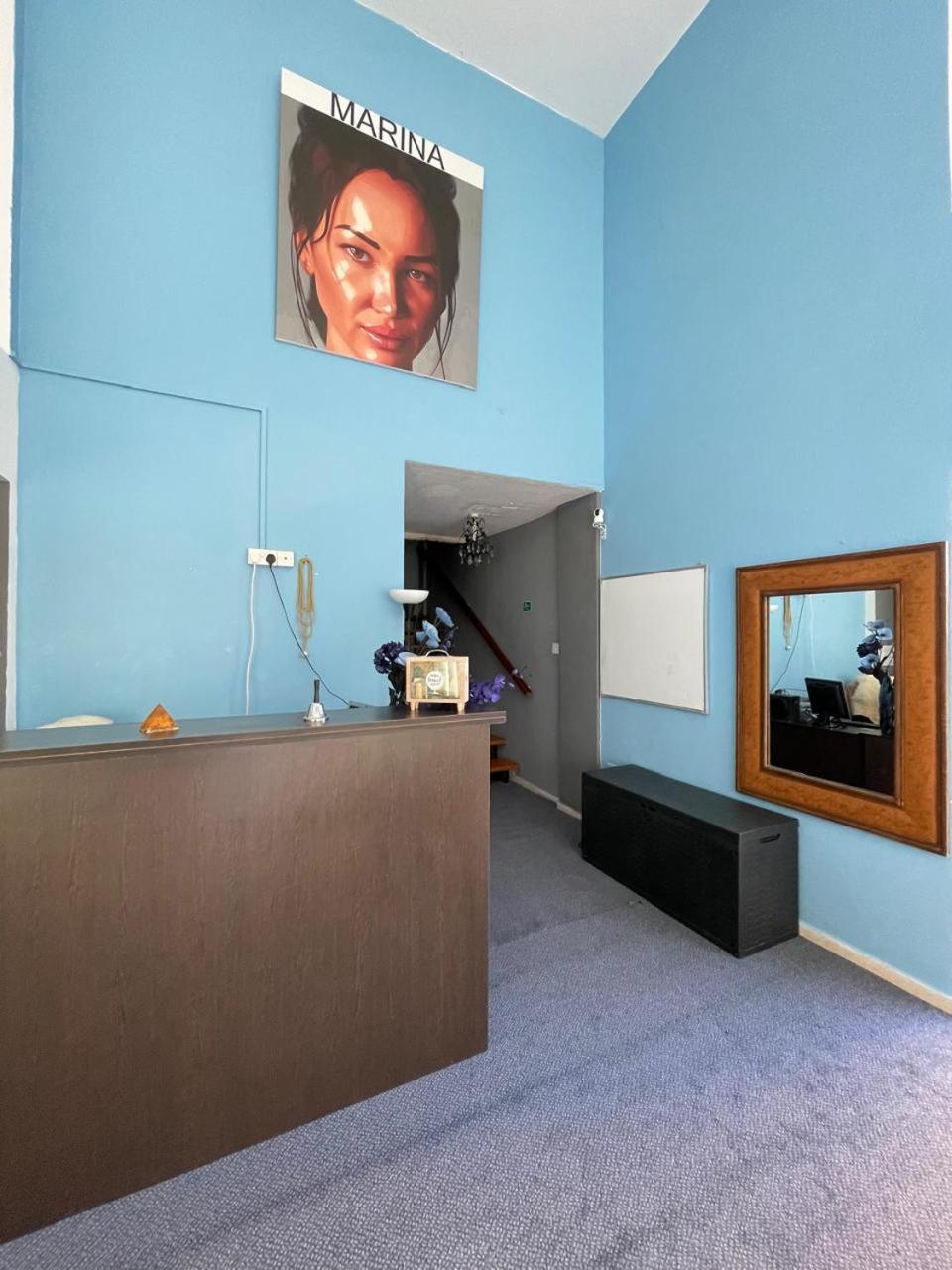 Premium Hostel Marina Пафос Екстер'єр фото
