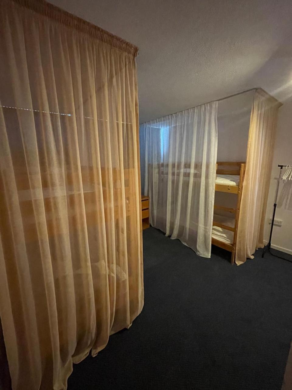 Premium Hostel Marina Пафос Екстер'єр фото