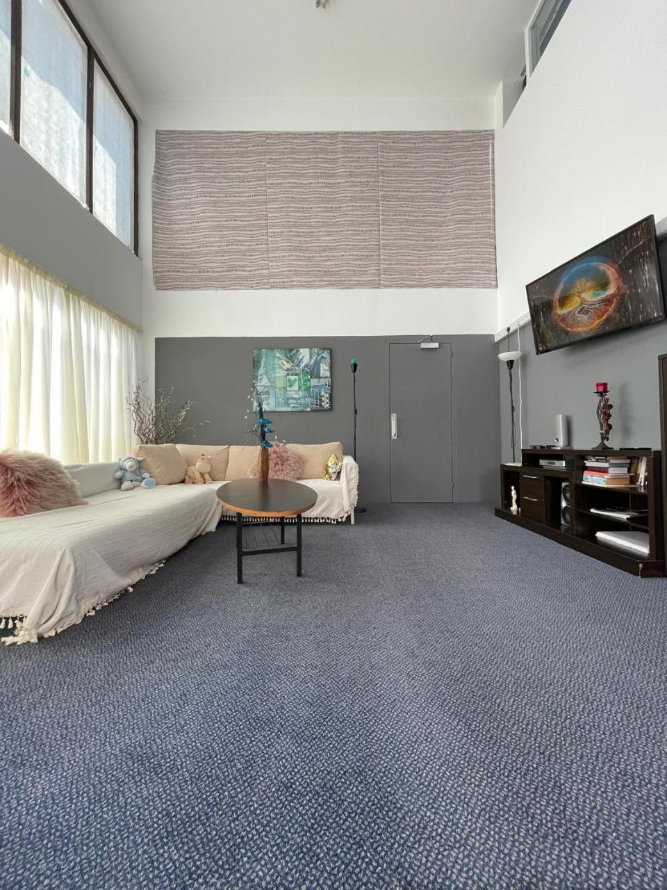 Premium Hostel Marina Пафос Екстер'єр фото